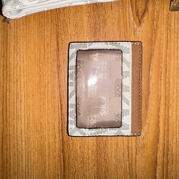 Michael Kors Bundle - Crossbody & Card Case - Picture 5 of 5